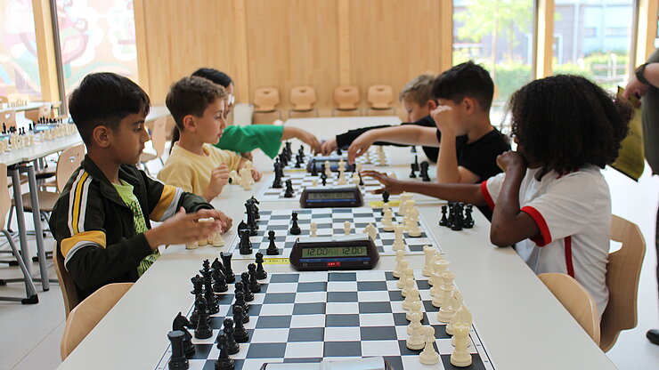 image-323